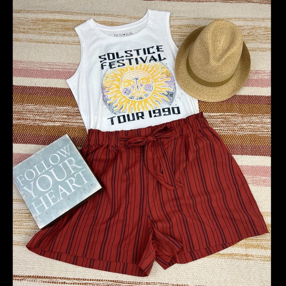 𝐍𝐖𝐓 𝐒𝐭𝐫𝐢𝐩𝐞𝐝 𝐏𝐚𝐩𝐞𝐫 𝐁𝐚𝐠 𝐖𝐚𝐢𝐬𝐭 𝐁𝐞𝐥𝐭𝐞𝐝 𝐒𝐡𝐨𝐫𝐭𝐬 ❤️